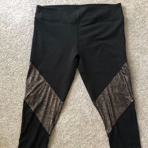 Fabletics 3/4 Leggings With Mesh/Gold Detail